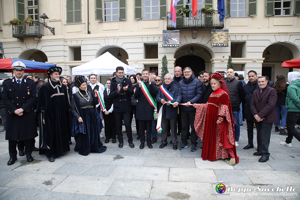 VBS_6885 - Fiera dei Santi - 12.ma Fiera Nazionale del Tartufo.jpg